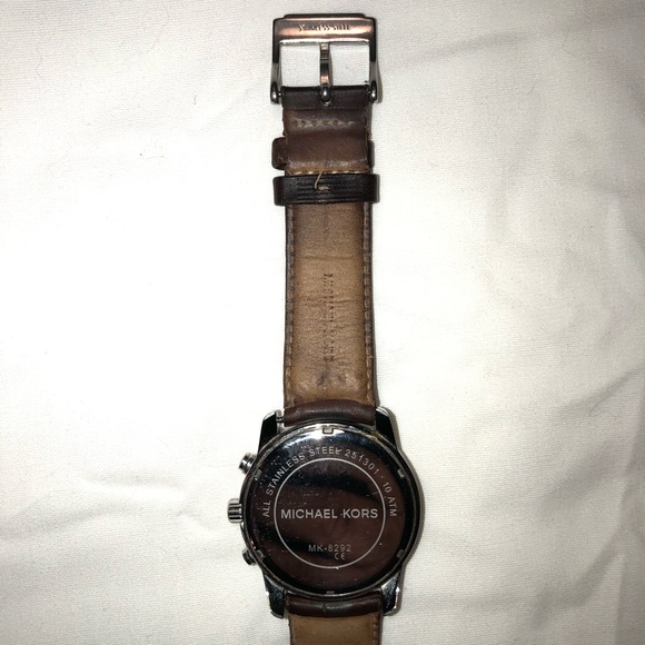 Michael Kors watch, chronograph style-leather band - Picture 6 of 8